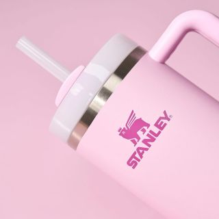 STANLEY QUENCHER opäť skladom ✅ dostupné na ajsi.sk/stanley-the-quencher/ alebo na prevádzke v OC Galaxia - Galanta na...